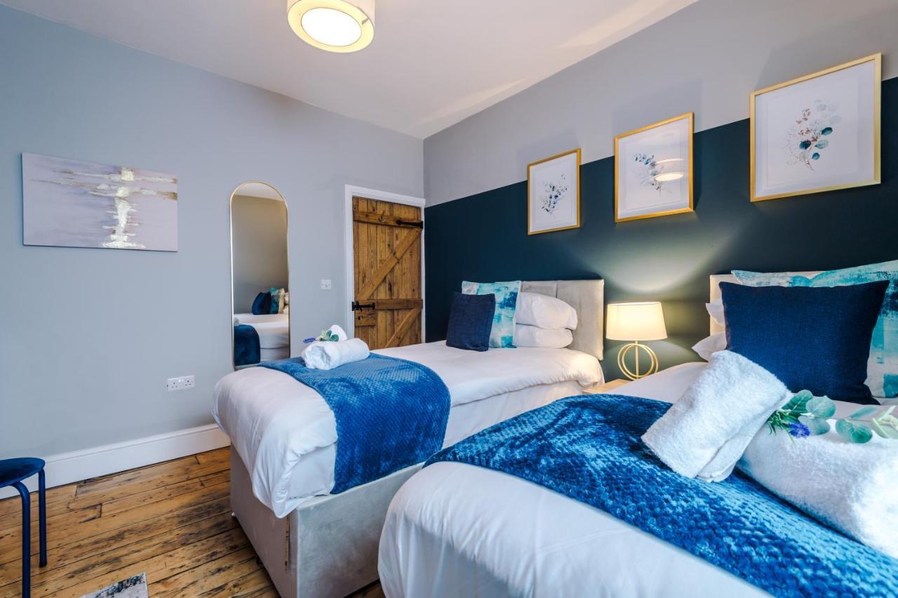 New! Gorgeous 2-Bed Home In Chester City Centre By 53 Degrees Property - Incredible Location, Ideal For Small Groups - Sleeps 6! Kültér fotó